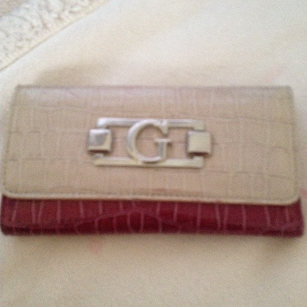 Guess wallet